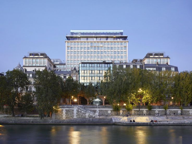 SO/ Paris : un hôtel Arty avec un bar-restaurant haut perché et spa bientôt sur les quais de Seine