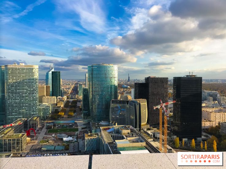 Réouverture du toit de la Grande Arche de La Défense