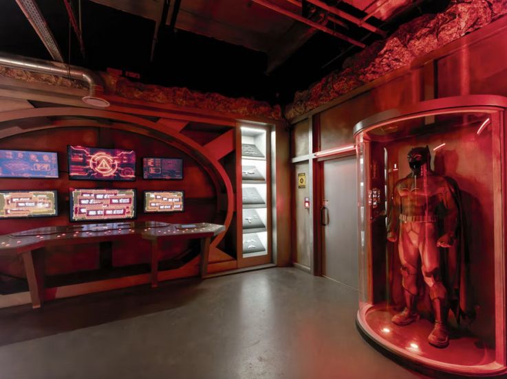 Batman Escape : La Batcave, l'escape game dans l'antre de l'Homme Chauve-Souris à Boom Boom Villette
