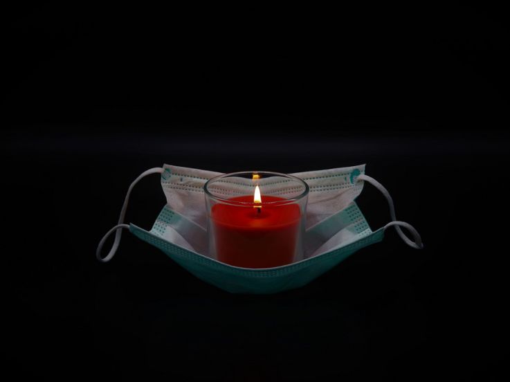 Coronavirus : une pétition pour lancer une "journée de deuil national"