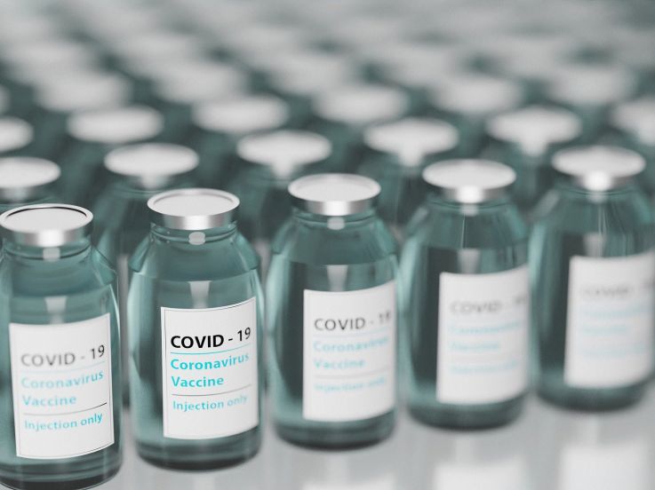 Vaccin contre la Covid : AstraZeneca dans l'incapacité de fournir toutes les doses prévues en Europe