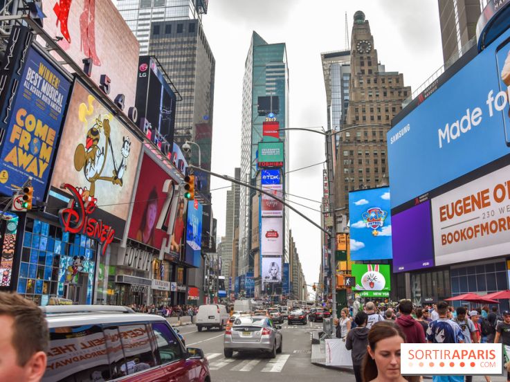 Covid : aux États-Unis, les personnes vaccinées peuvent désormais se voir sans porter de masque