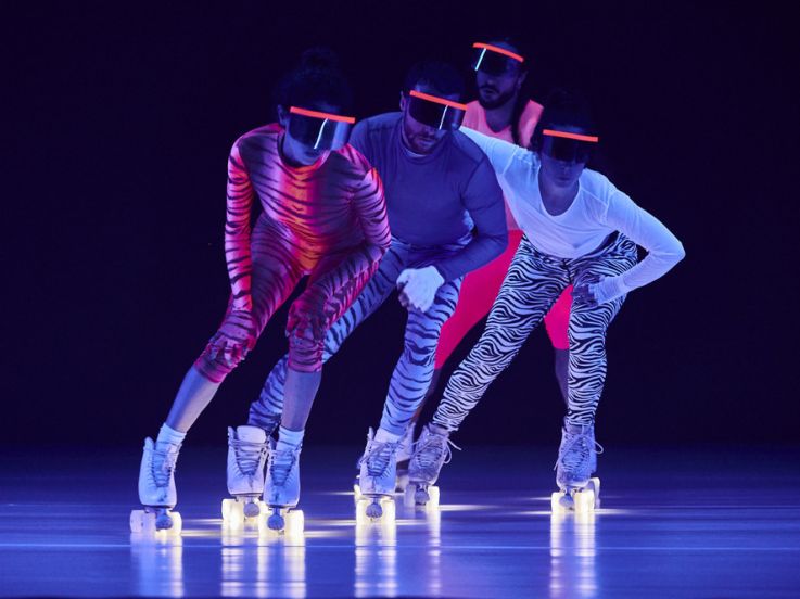 Saison France Portugal 2022 : Futurologies fluorescentes, le spectacle au Centre Pompidou