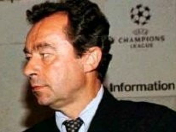 Denisot décline la présidence du PSG