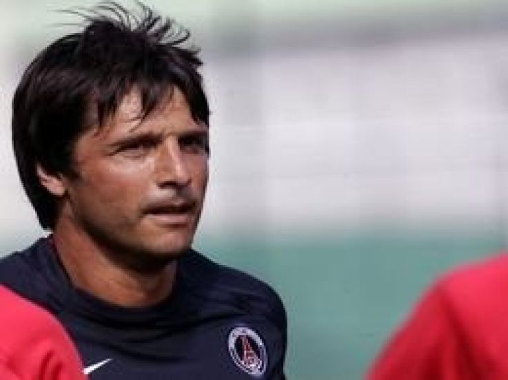 Fournier lorgne le banc de Valenciennes