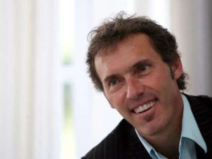 Blanc encense encore Hoarau