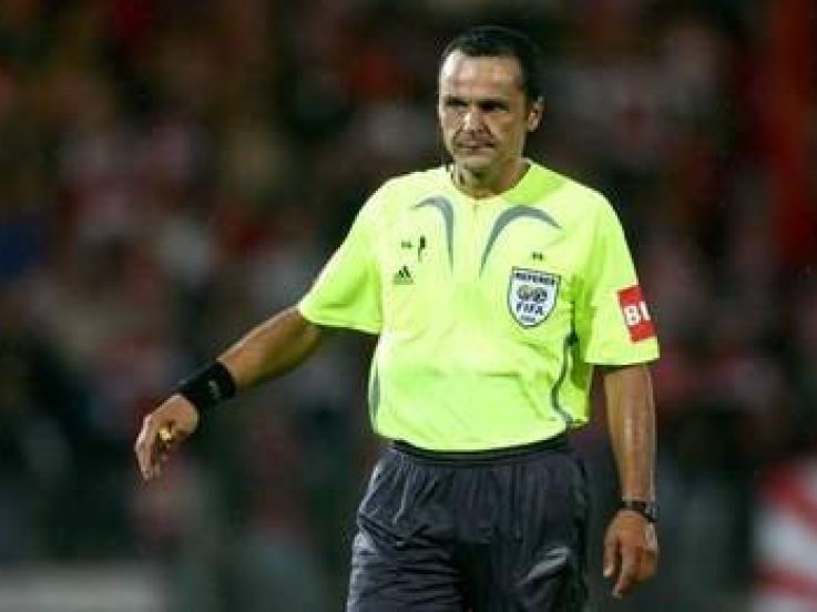 Lens : Mr Coué au sifflet