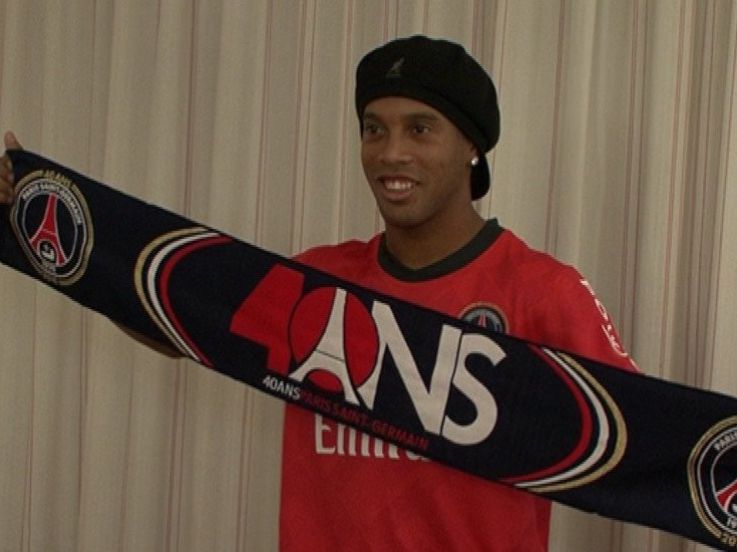Ronaldinho n'exclut rien