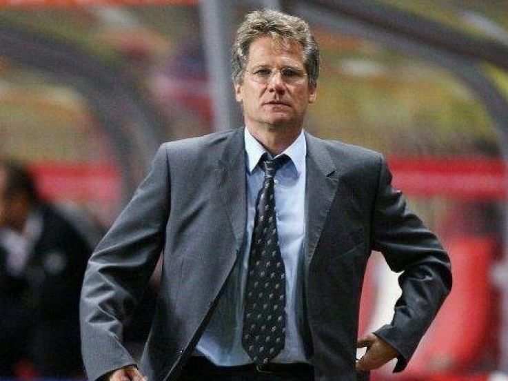 Lens : Bölöni - "Le PSG est plus fort que Lille"