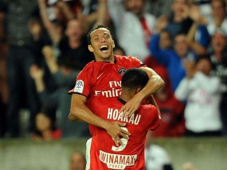 Di Meco prend la défense de Nenê