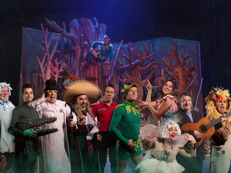 "Sacré Pan" : Une comédie délirante au Théâtre des Variétés à Paris