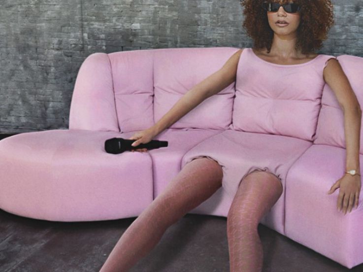 COUCH : le podcast culte de Lena Situations arrive en version vidéo sur Disney+