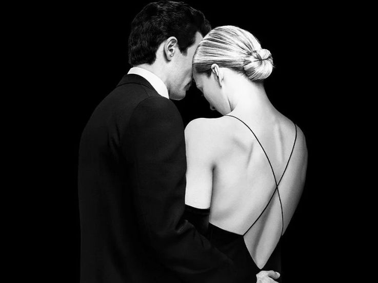 Love Story : JFK Jr. & Carolyn Bessette, la série FX arrive sur Disney+