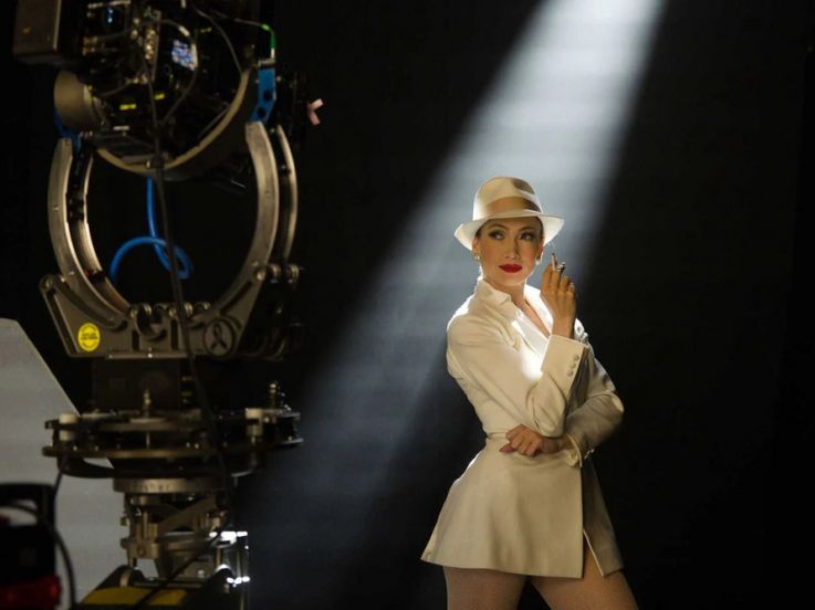 Kiss Of The Spider Woman : Jennifer Lopez