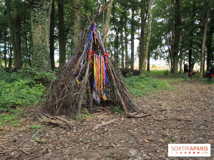 Construction de cabanes au Villages Nature