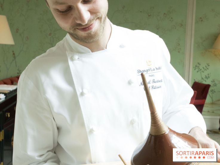 Bûche de Noël toupie du Shangri-La Paris 2017