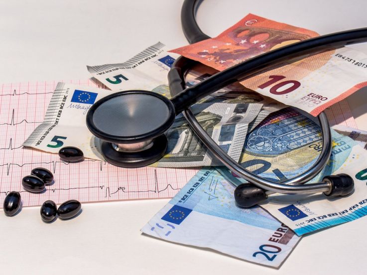 Assurance Maladie : des prévisions d'économies revues à la baisse pour 2021