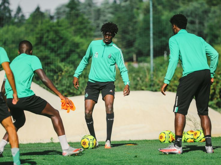 Coronavirus : un joueur testé positif à Saint-Etienne, le match face au Hertha annulé 
