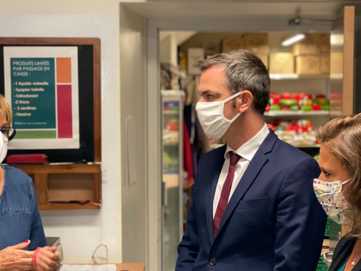 Coronavirus : à Paris, "les seuils critiques ne sont pas encore atteints" selon Véran 