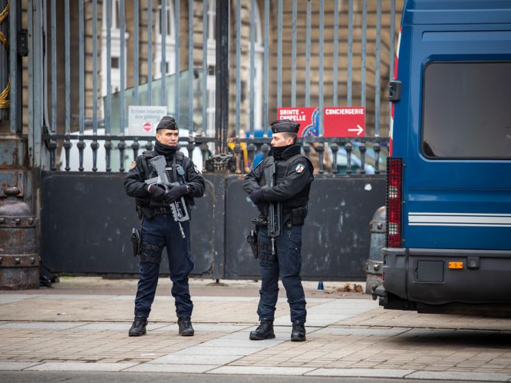 Attaque à Paris : l'auteur présumé des faits pensait attaquer Charlie Hebdo
