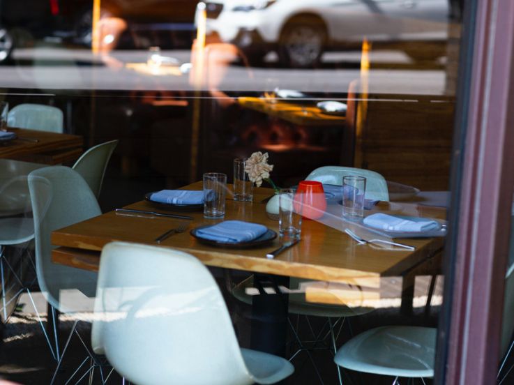 Covid : restaurants, repas et bars augmentent le risque de contaminations selon l'Institut Pasteur