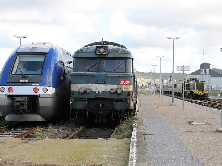 Trains : combien de temps les usagers perdent-ils à cause des ralentissements et arrêts ? 