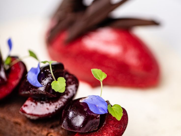 Recette de la forêt noire revisitée "La Merise" du chef deux étoiles Cédric Deckert