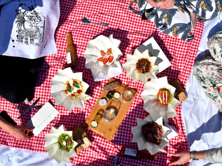 Le coffret estival de MPépite pour un pique-nique dans l'herbe
