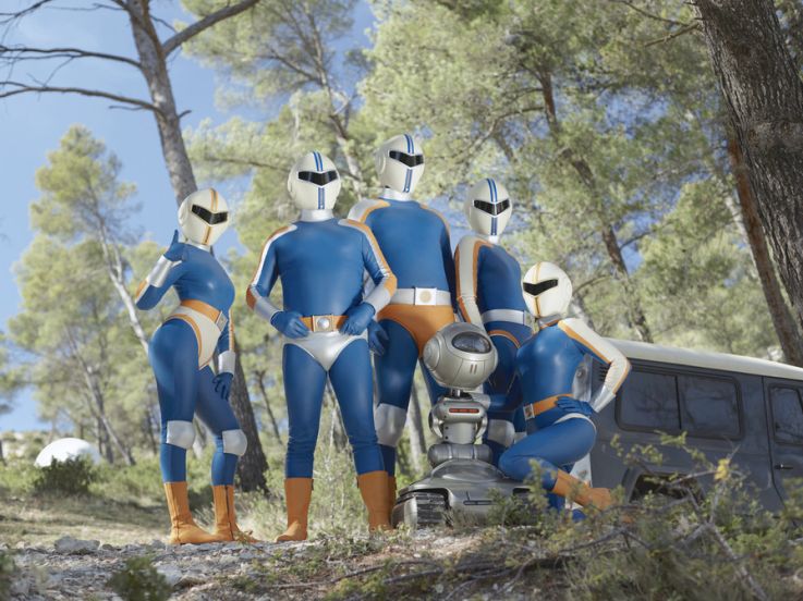 Fumer fait tousser, la nouvelle comédie de Quentin Dupieux avec Gilles Lellouche : la première photo