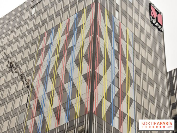 CitizenM inaugure une œuvre d'art sur ses fenêtres à Gare de Lyon