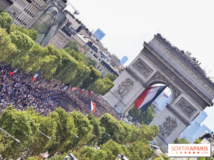 Défilé de l'Equipe de France sur les Champs-Elysées, les photos