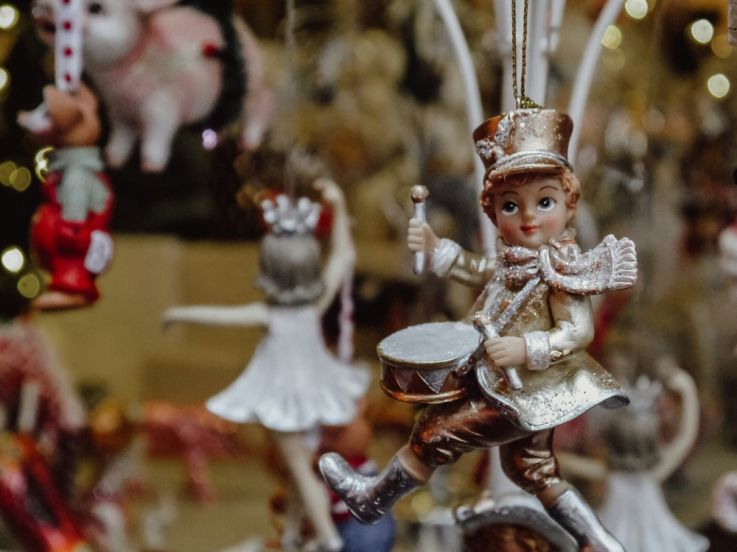 Le Marché de Noël 2024 des Clayes-sous-Bois (78) : chalets d'artisans, petit train et luge d'hiver