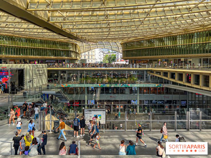 Amel Bent en concert gratuit sous la Canopée du Westfield Forum des Halles, à Paris