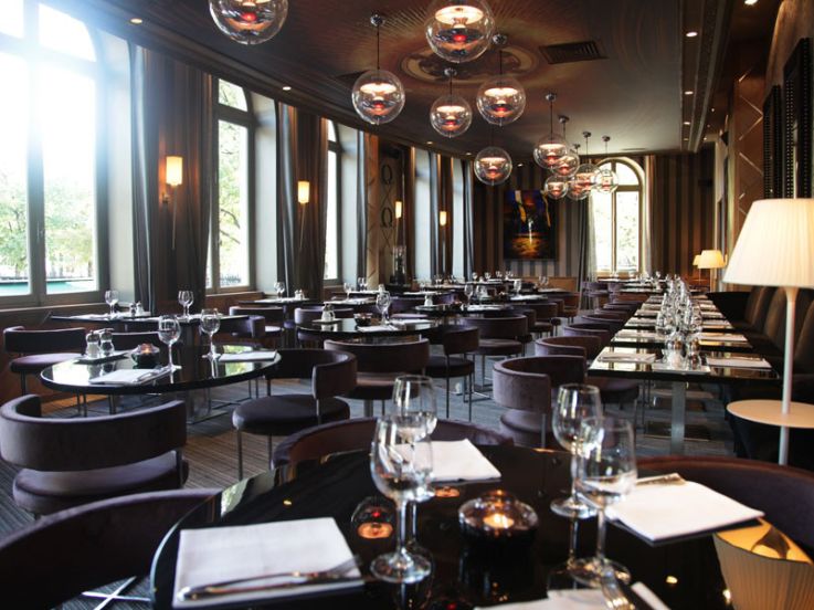 L'Arc à Paris - Le restaurant bar Club