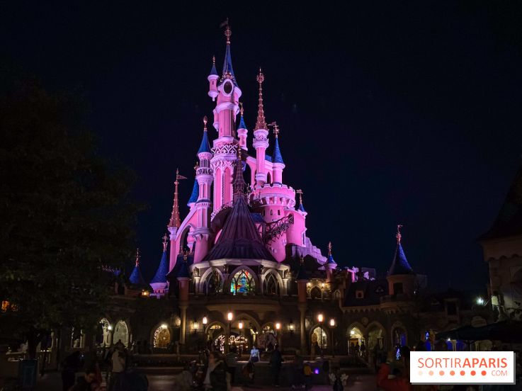 Visuels Disneyland Paris château nuit