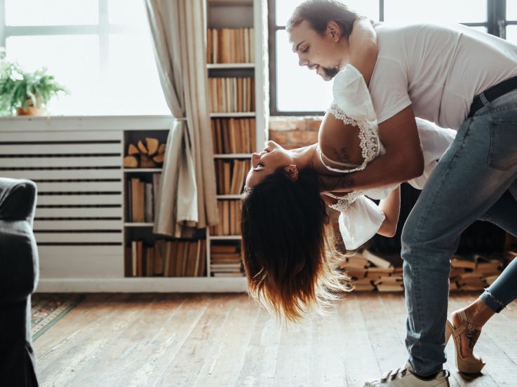 Dansez chez vous avec les cours en ligne de Dancefloor TV 