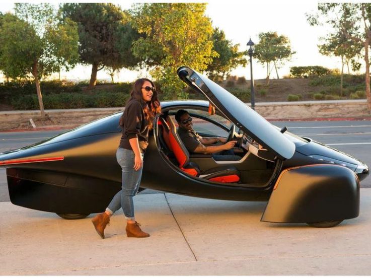 Aptera dévoile sa voiture électrique fonctionnant à l'énergie solaire