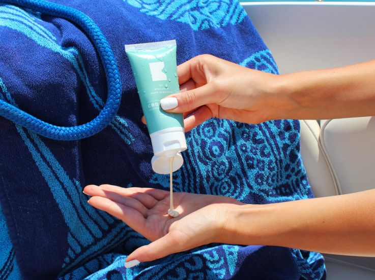 Santé : des produits cancérigènes dans des crèmes solaires et anti-âge