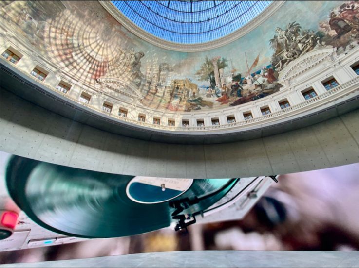 Anri Sala - Time no longer : l'exposition hypnotique à la Bourse de Commerce