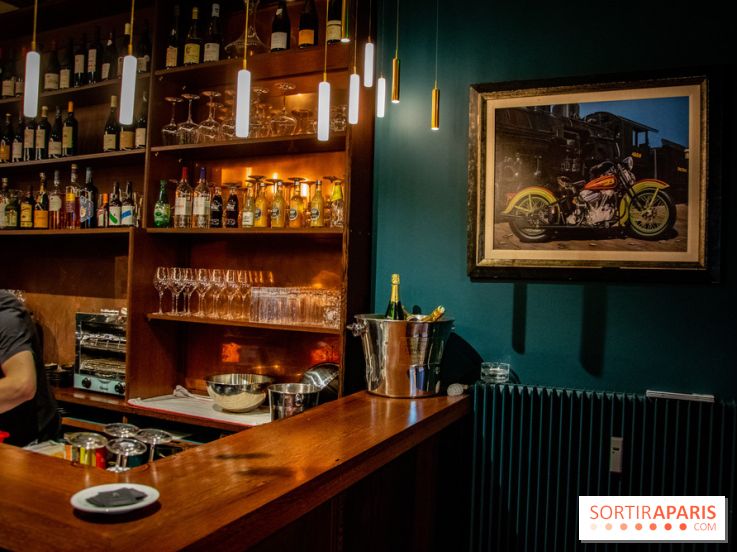 Assemblages, le bar à vin et atelier d'ébéniste dans le Marais