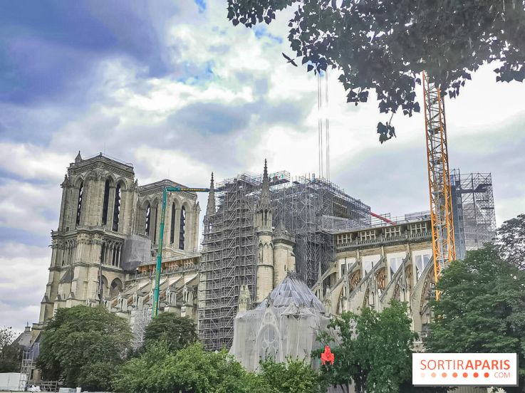 Notre Dame, démontage de l'échafaudage endommagé 