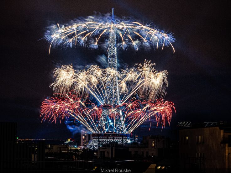 Feu d'artifice de la fête nationale 2023 Mairie de Courbevoie