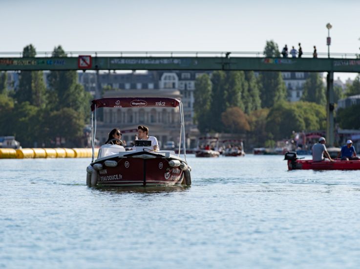 Photos du cinéma sur l'eau de Paris Plages