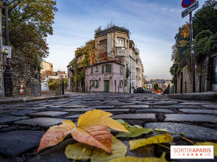 Visuel Paris Montmartre automne - maison rose