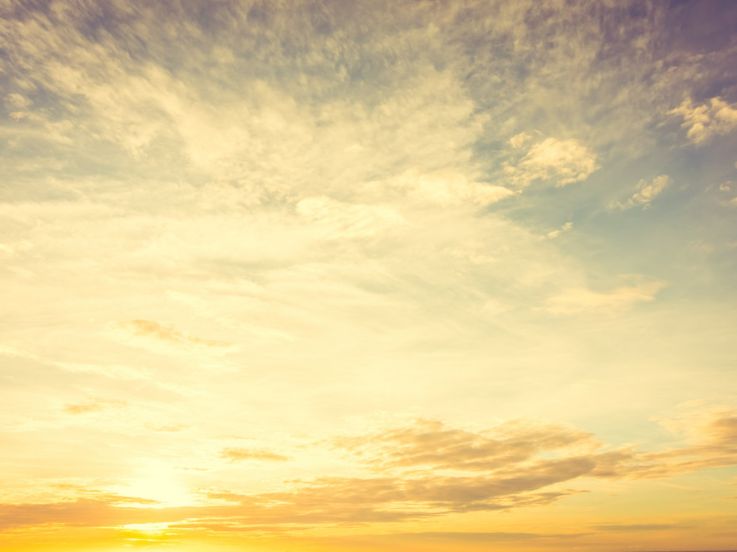 Météo : pourquoi le ciel est-il un peu blanc et voilé aujourd'hui ?