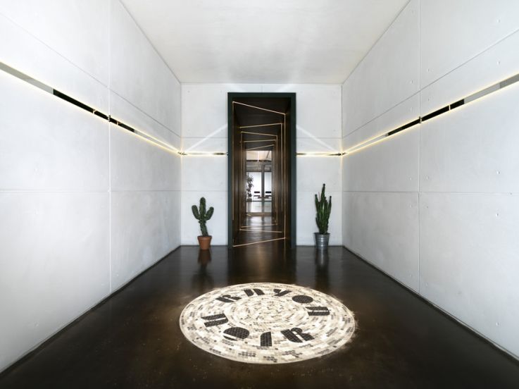 Rayon Noir, le salon de tatouage