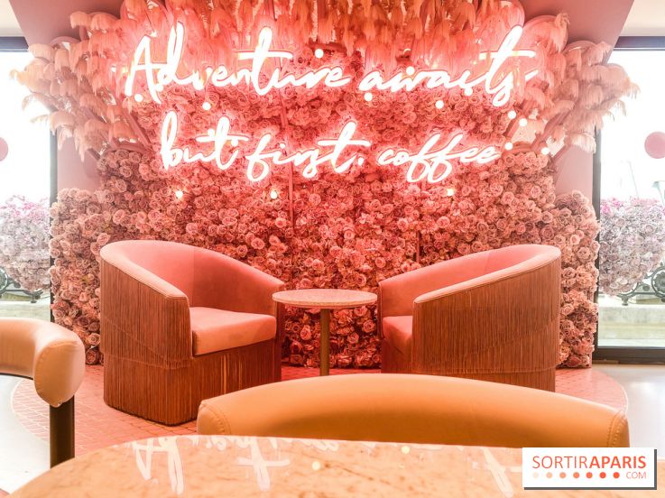 Elan café, le célèbre salon de thé rose aux Galeries Lafayette