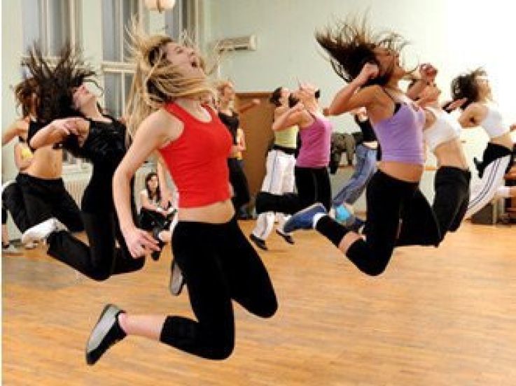 danse, saut, gym, salle de sport, cours de danse 