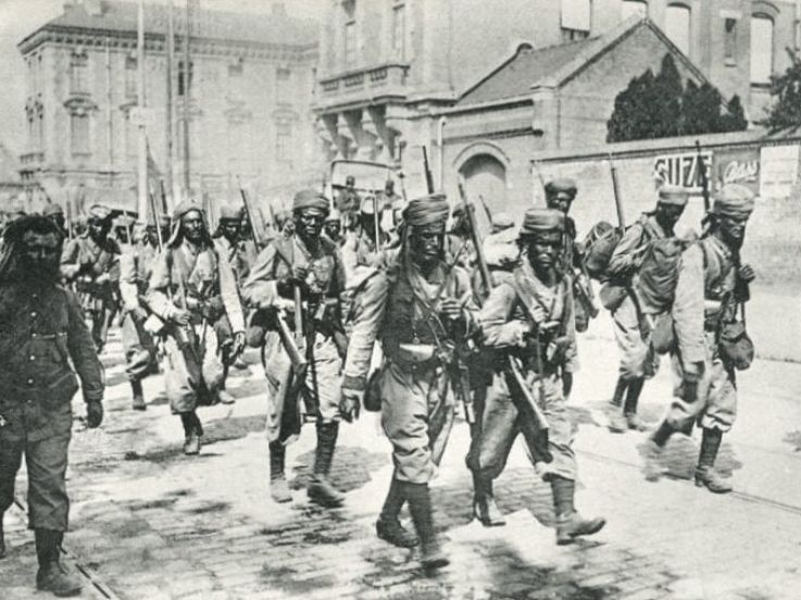 Tirailleurs sénégalais : inauguration d'une place dans le 18e arrondissement