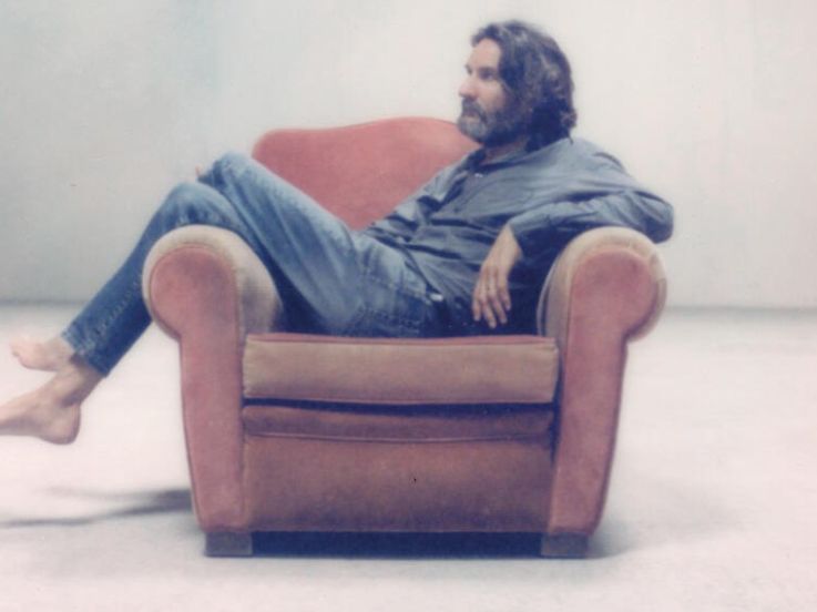 L'Amour dure 1h15 : Frédéric Beigbeder lit des textes sur l'amour au théâtre Edouard VII